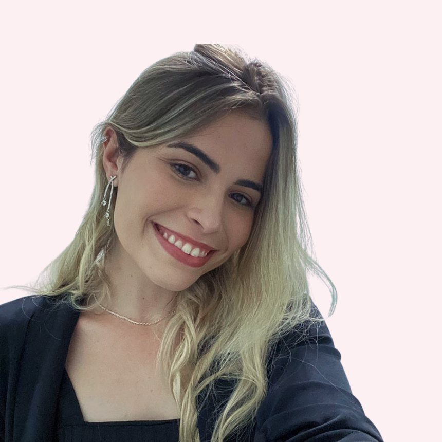 Elisa Berbet, nutricionista comportamental, sorrindo